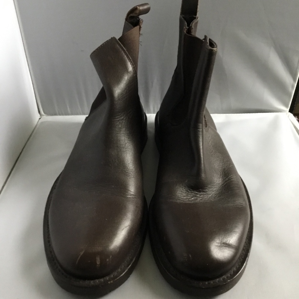 CHUKKA BOOTS FOR MEN.